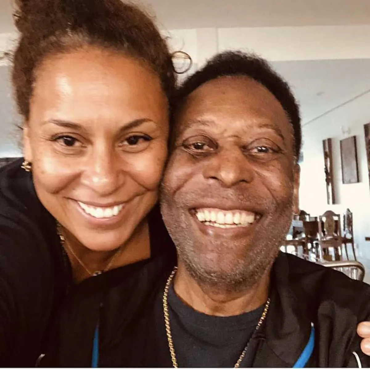 Filha de Pelé declara voto em Lula e explica os motivos