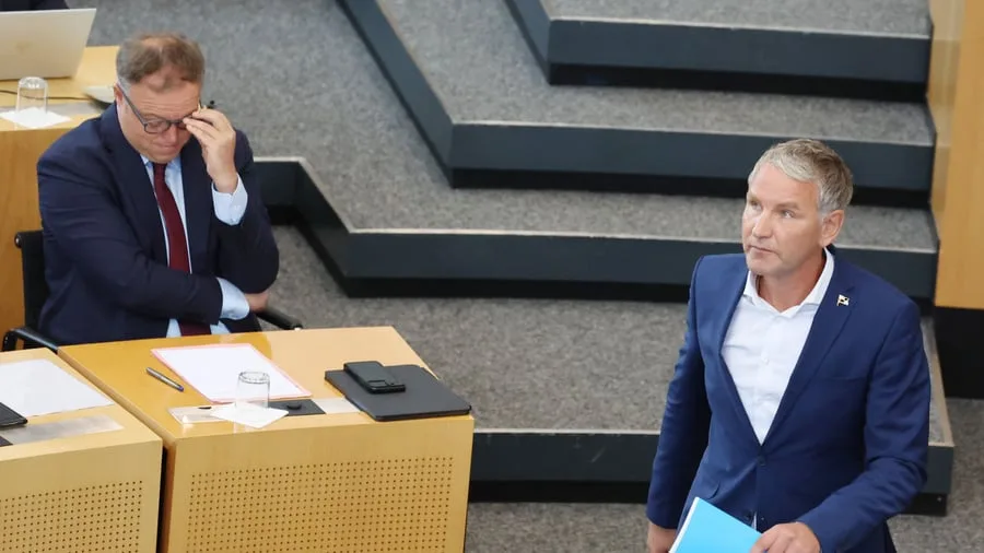 Landtag: Misstrauensvotum gegen Regierungschef Voigt auf AfD-Antrag in Thüringen