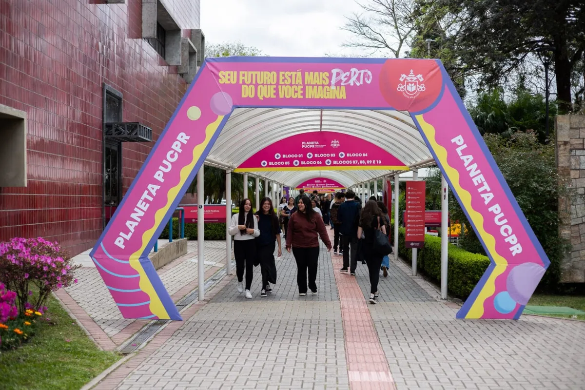 Instituições promovem feiras de profissão em Curitiba e região