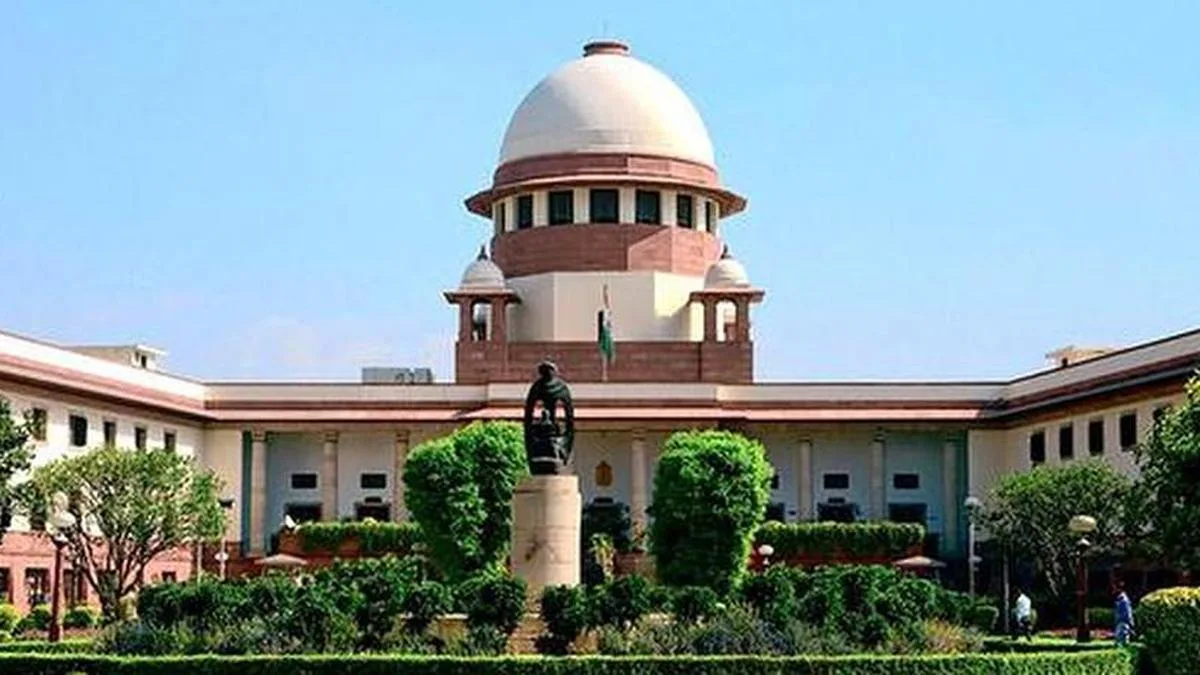 Supreme Court agrees to hear plea alleging Rahul Gandhi pushed pregnant journalist during October 12 march