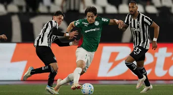 Palmeiras de Abel Ferreira deixa fugir liderança do Brasileirão para o Flamengo