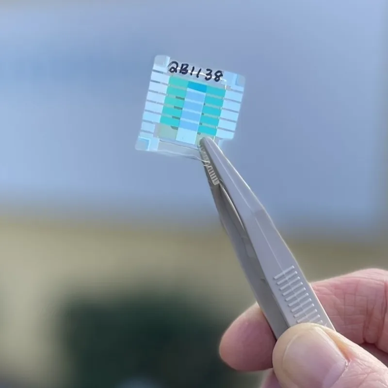 Actualité : "Recharger à distance, sans câble, en un éclair" : la batterie quantique est née, et elle se charge plus vite que vous ne clignez des yeux