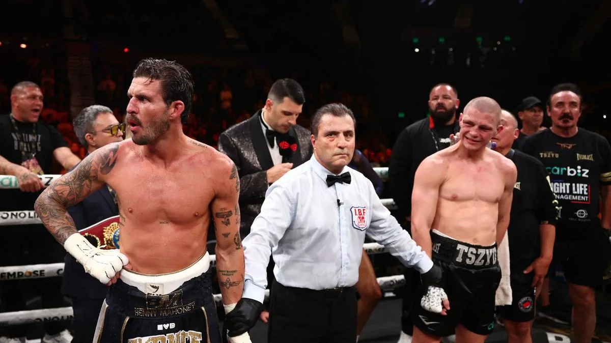 Nikita Tszyu and Ben Mahoney fight out a draw in controversial IBF super welterweight battle