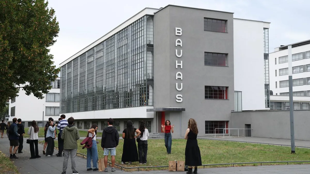Bauhaus: Breites Bündnis veröffentlicht »Bauhaus-Manifest« gegen Nationalismus