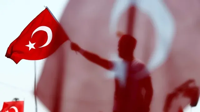 Mais de 1.600 detidos em operação contra crime organizado na Turquia