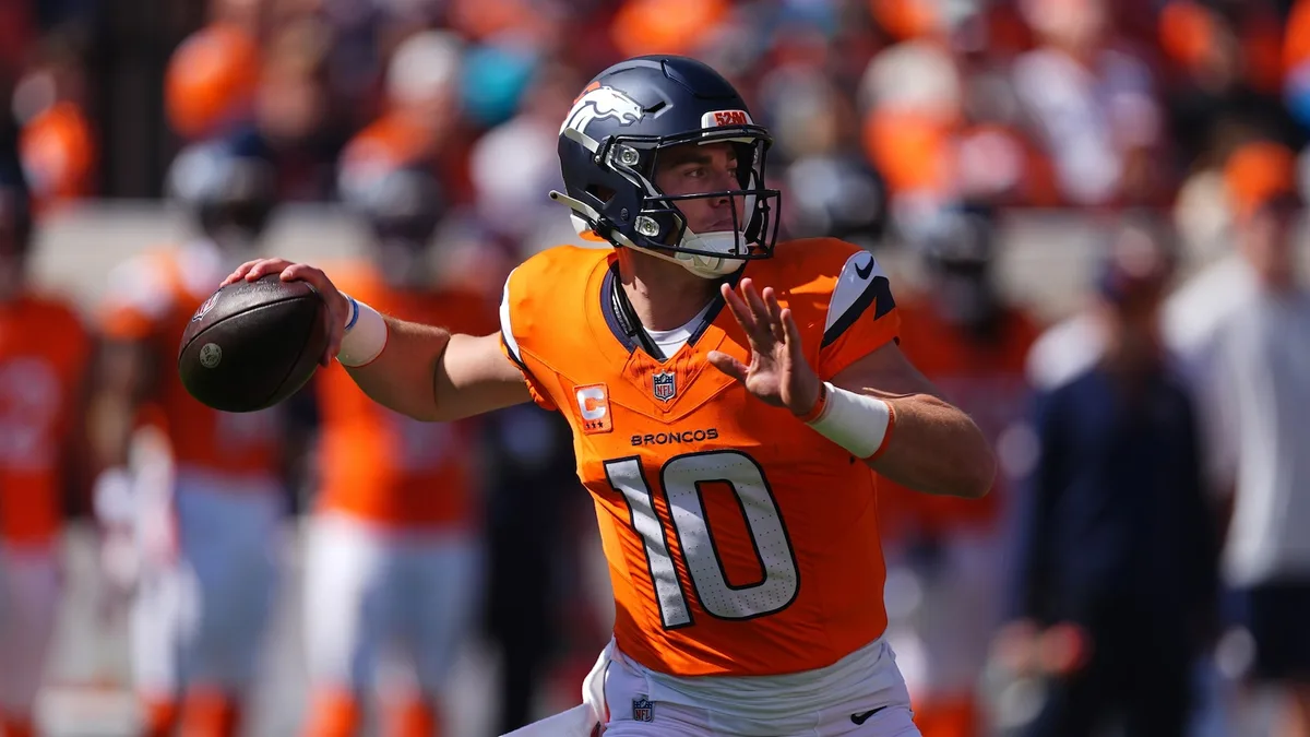 Jaylen Waddle’s quiet Denver debut flips into a 138-yard day in a Broncos' 20-13 comeback over Jags