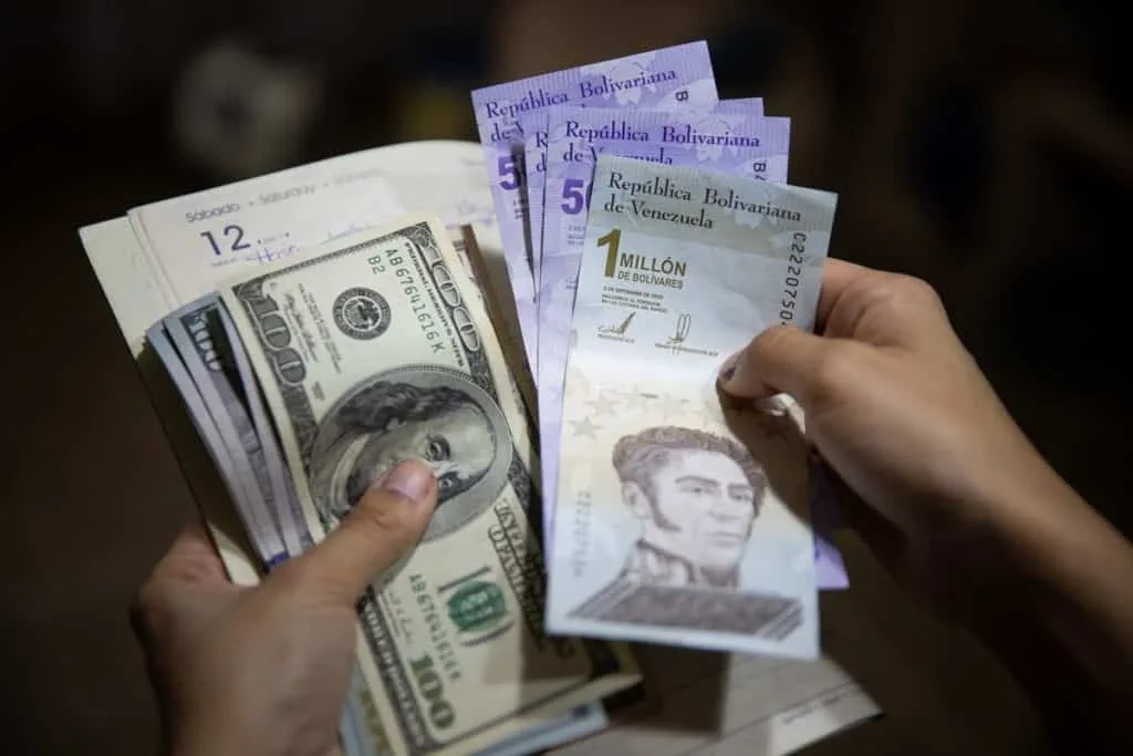 Advierten que la falta de un plan económico impide la estabilidad cambiaria en Venezuela