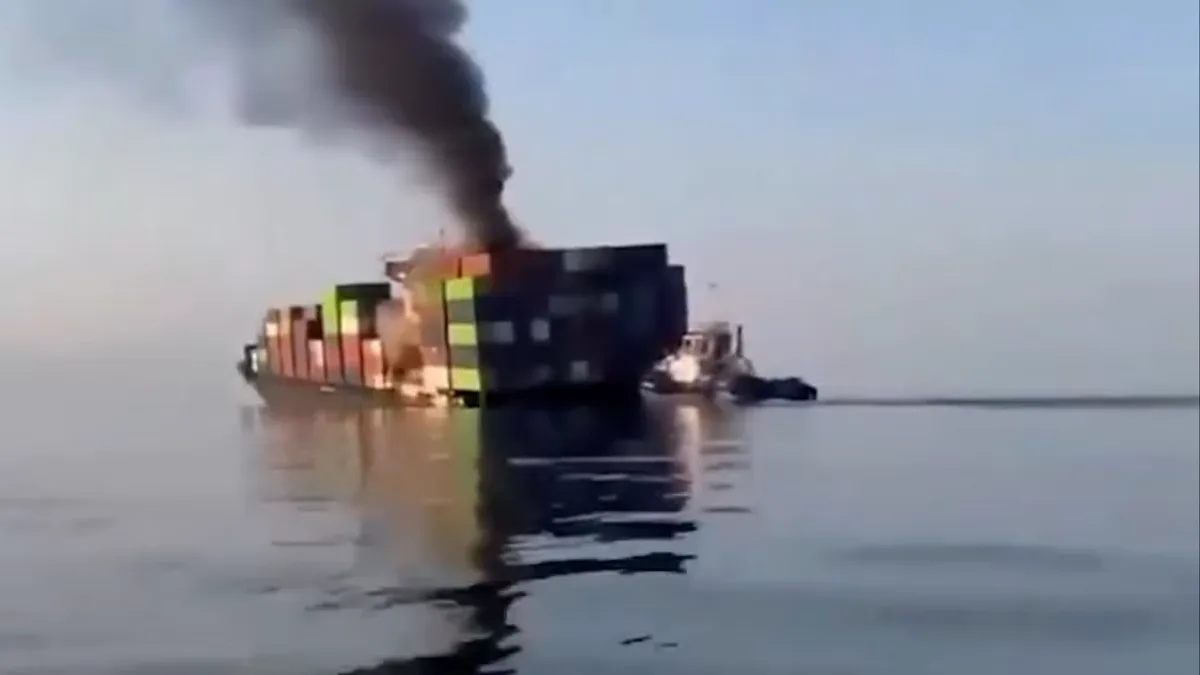 iPhones são encontrados no mar após naufrágio de navio em Ormuz