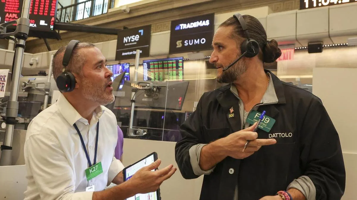 Wall Street opens mixed as Iran tensions test markets