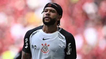Vice do Corinthians responde clipe polêmico de Memphis Depay com ironia: ‘Rapper contratado para jogar bola’