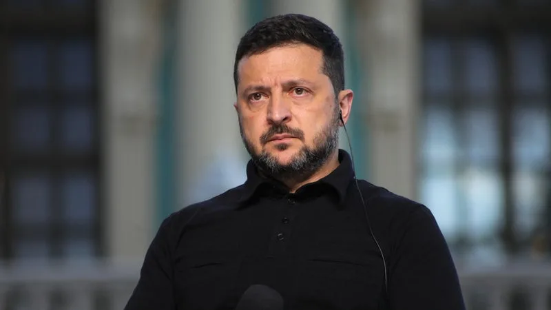 "Inacceptable": malgré la mise en garde de Zelensky, l'Union européenne se dit prête à lever ses sanctions contre deux oligarques russes