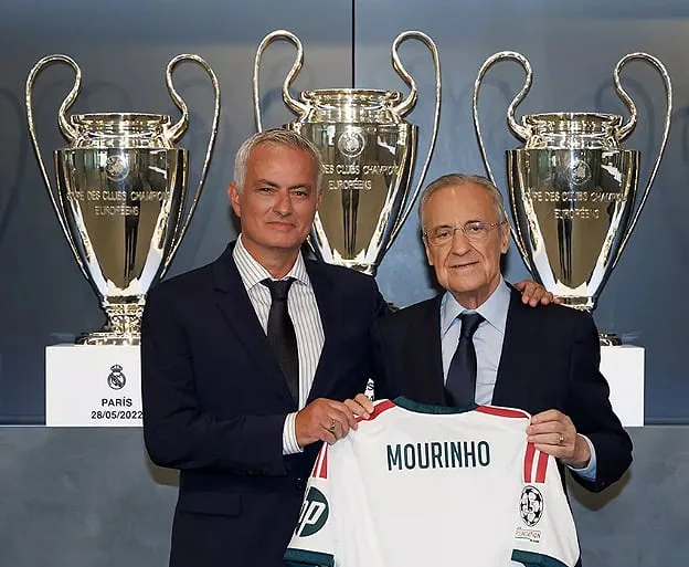 Mou, presentado: “Soy uno de vosotros, siempre lo he sido”