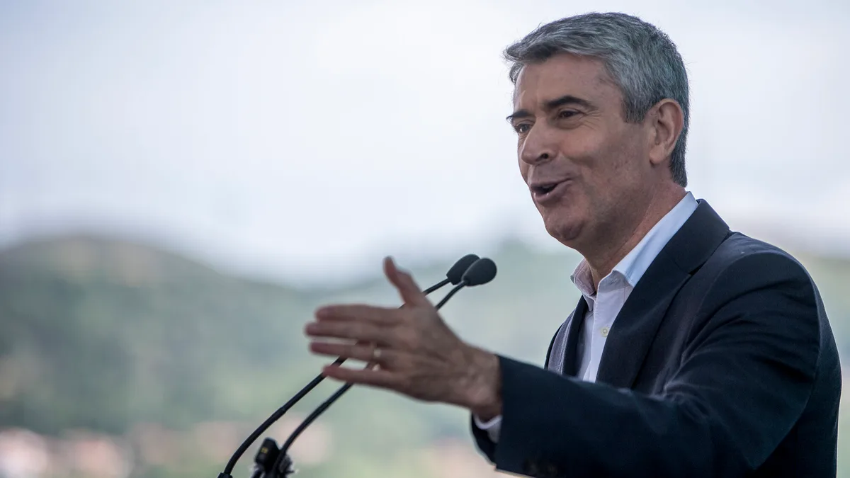 Carneiro inicia rota pela valorização do interior e cooperação com Espanha
