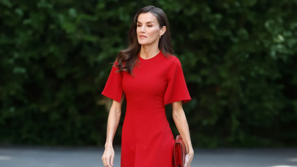 He probado los zapatos de tacón cómodo de la reina Letizia y ahora entiendo por qué se los pone en (casi) todos sus actos