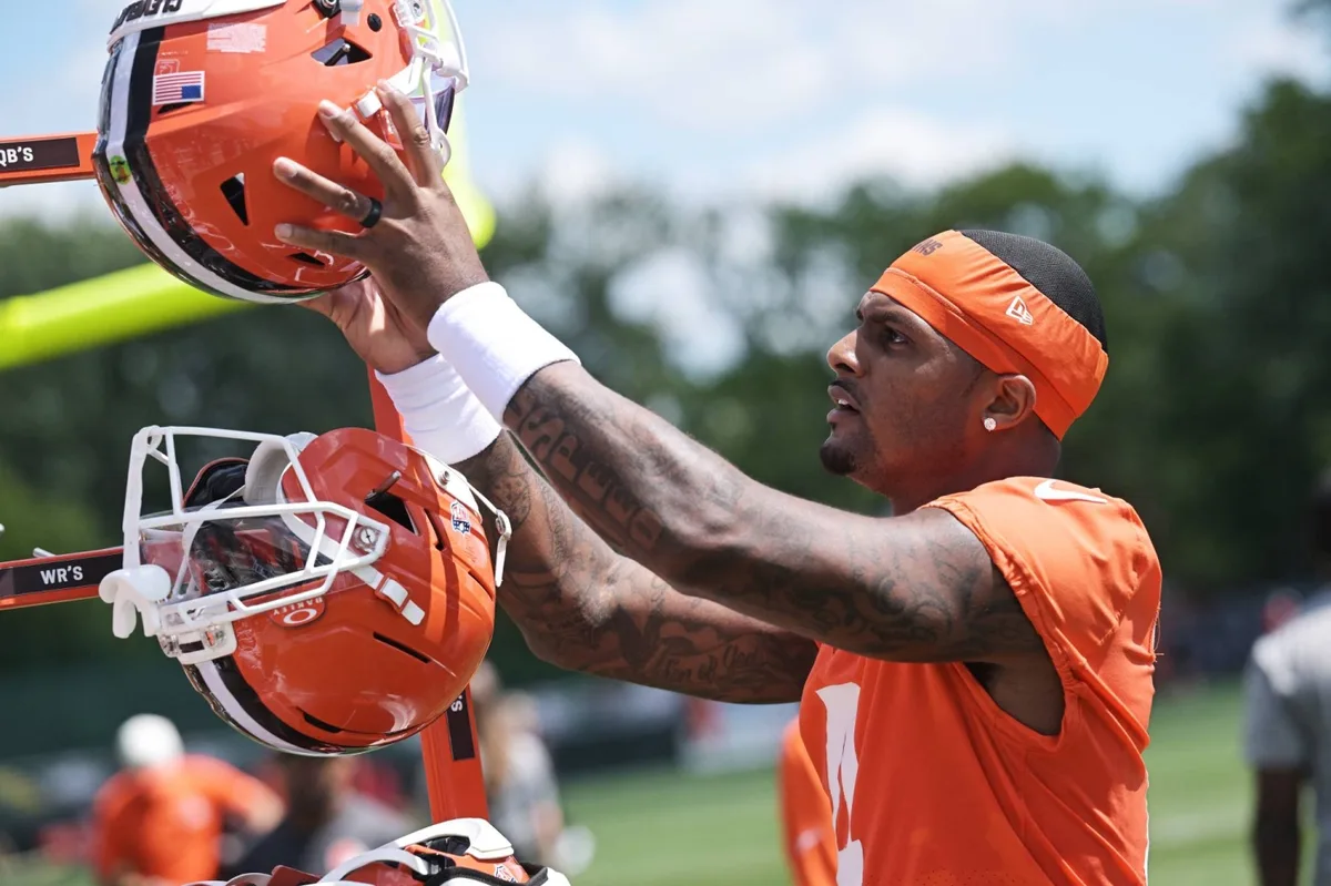 Browns to open season with Deshaun Watson as QB1