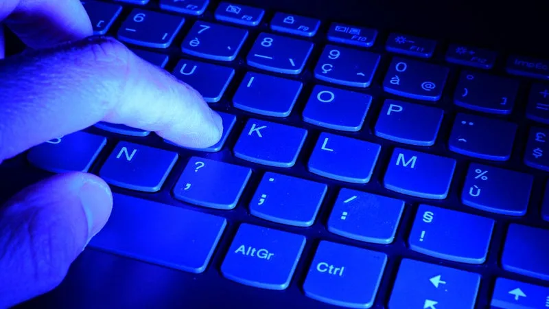 "Appelons les choses par leur nom, c'est une cyberattaque": en Bourgogne, une petite ville victime de près de 269.000 attaques infomatiques en une semaine