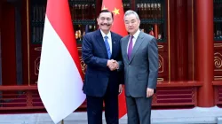 Chinese FM meets chairman of Indonesia's National Economic Council