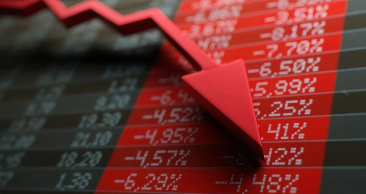 Empresas da B3 perdem ‘quase uma Vale (VALE3)’ em valor de mercado em agosto em meio à fuga dos estrangeiros