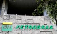 Análise: É necessário transformar petróleo descoberto em riqueza ao país