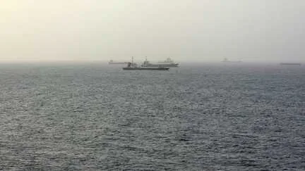 Un pétrolier touché par un "projectile inconnu" au large d'Oman