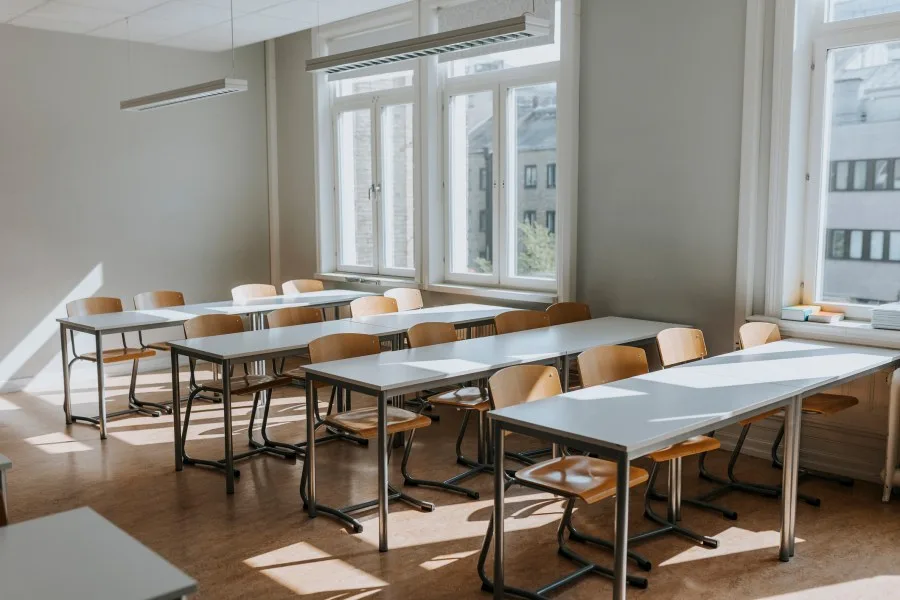 Keep grown-ups' pronoun fights out of grade school classrooms