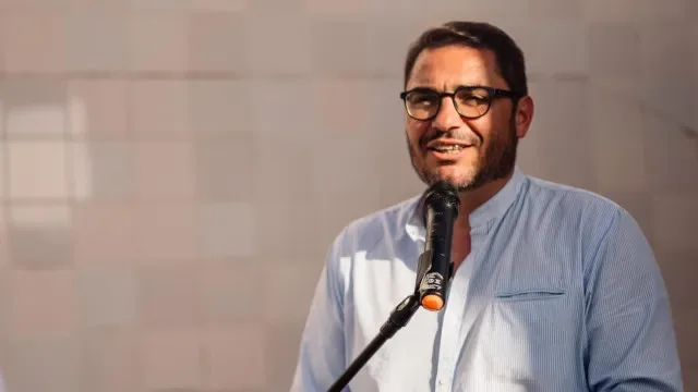 Von der Leyen podia ter vestido "camuflado militar", diz João Oliveira