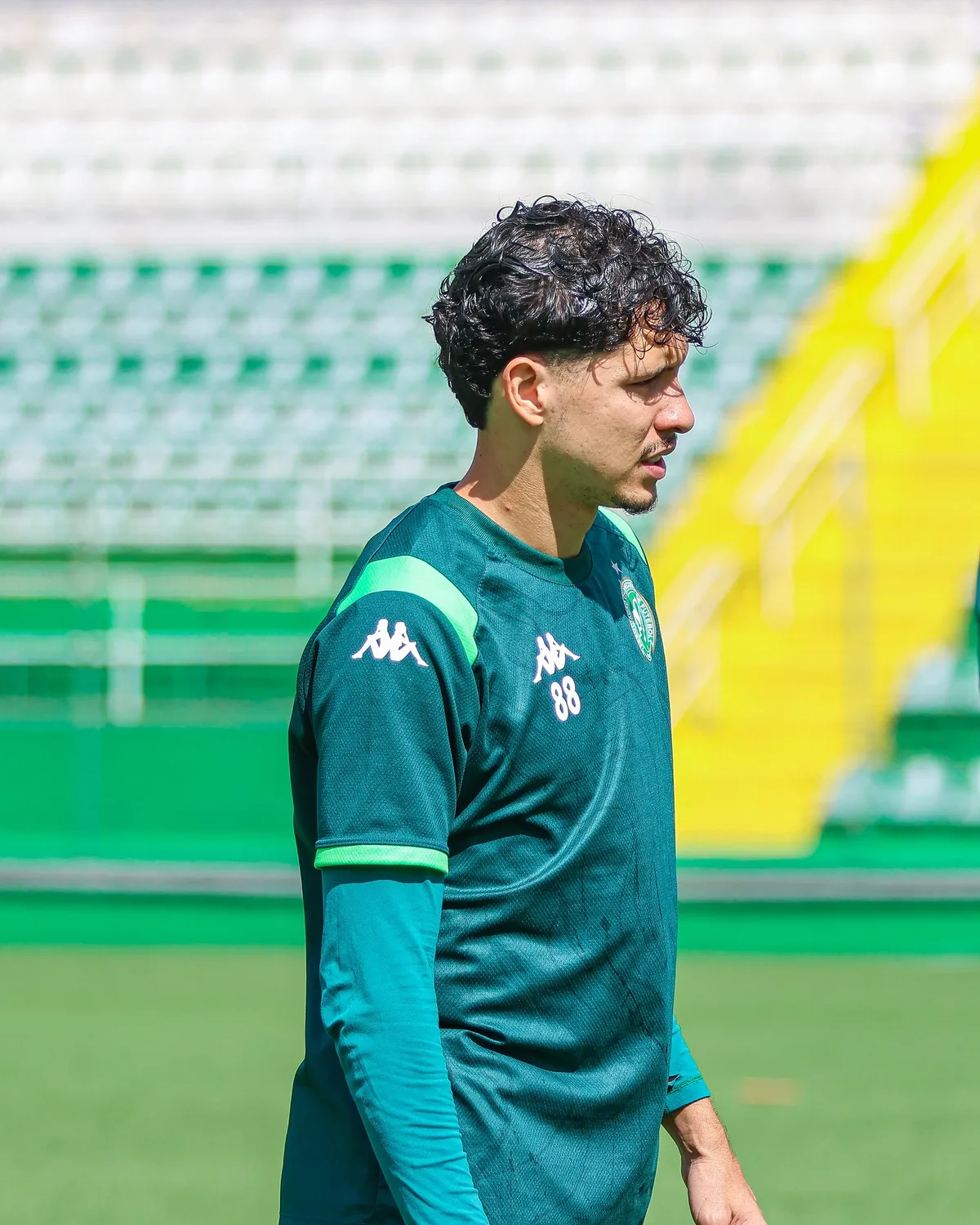 Do Barcelona à Chape, sobrinho de Euller, o Filho do Vento, vive primeira experiência na Série A