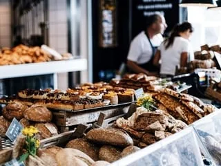 « Tout ça pour 8,49 € ! » : il utilise l’IA pour créer des tartes moisies et se faire rembourser son Too Good To Go