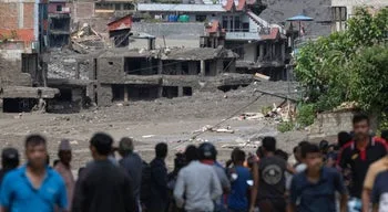 Grupo de 16 portugueses apanhado no meio da tragédia no Nepal
