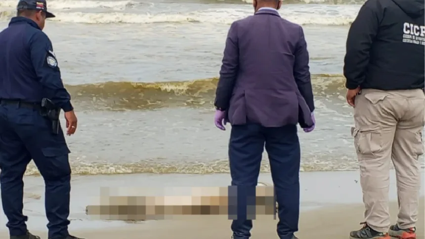 VIDEO SENSIBLE: Hallaron cuerpo en avanzado estado de descomposición en una playa de Falcón