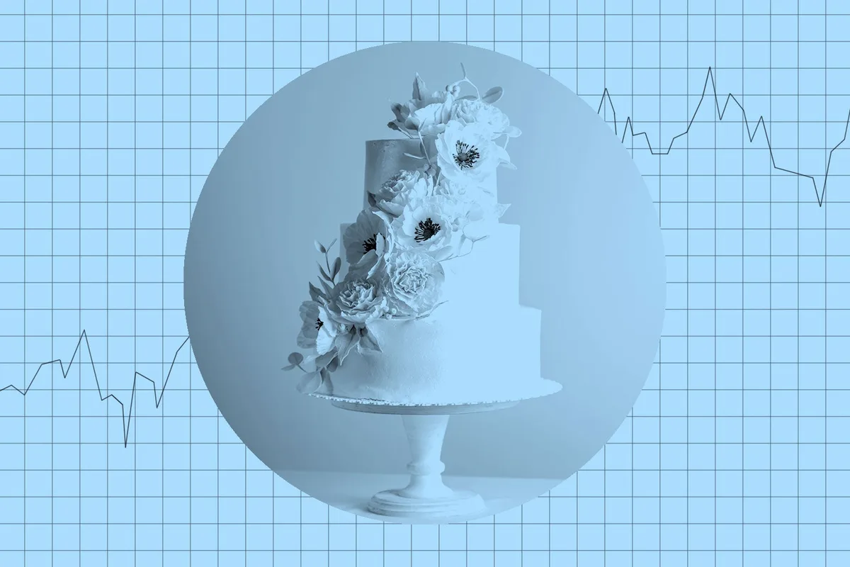 I Offered to Make My Sister a $900 Wedding Cake. Now She’s Blackmailing Me.