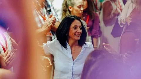 El PSOE se renueva tras la dimisión de Mínguez: Rebeca Torró será la nueva portavoz