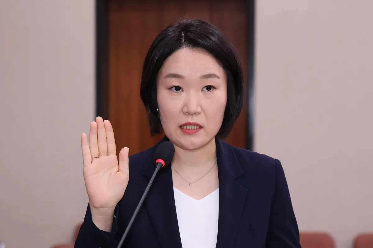 5억 오른 비거주 1주택 보유 지적에… 이소영 “실현 차익 없다”