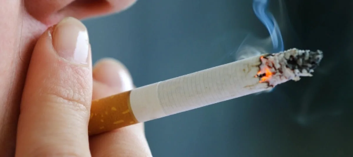 Este es el estudio que las personas que fuman o fumaron tendrían que realizarse