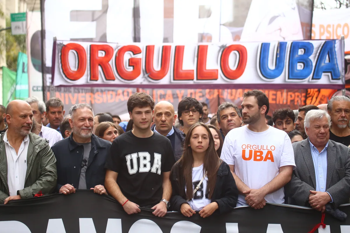 La UBA se desligó de los incidentes en la marcha y exigió que el Gobierno cumpla con la Ley de Financiamiento Universitario