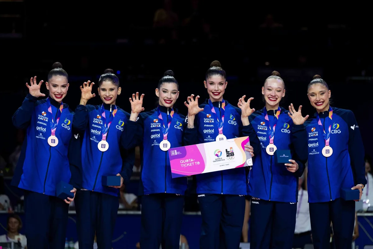 Com a capixaba Sofia Madeira, Brasil é bronze no mundial de ginástica rítmica