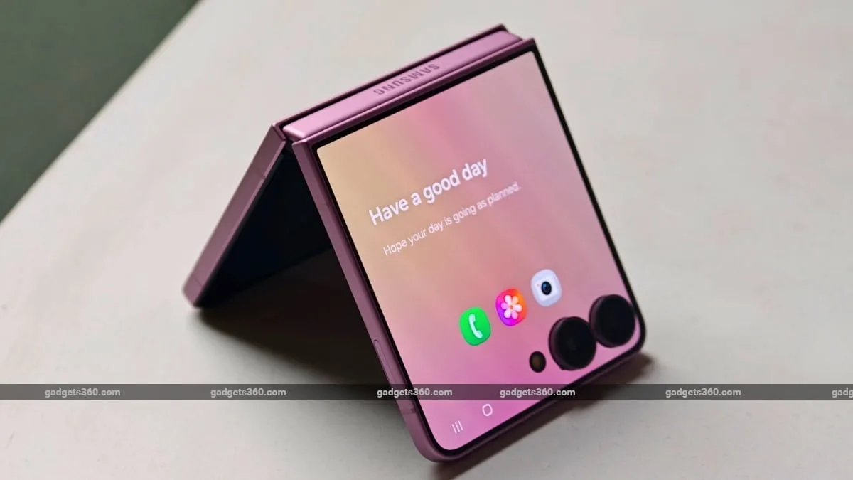 Samsung Galaxy Z Flip 8 Review: A Better Flip, But Not a Bigger Leap