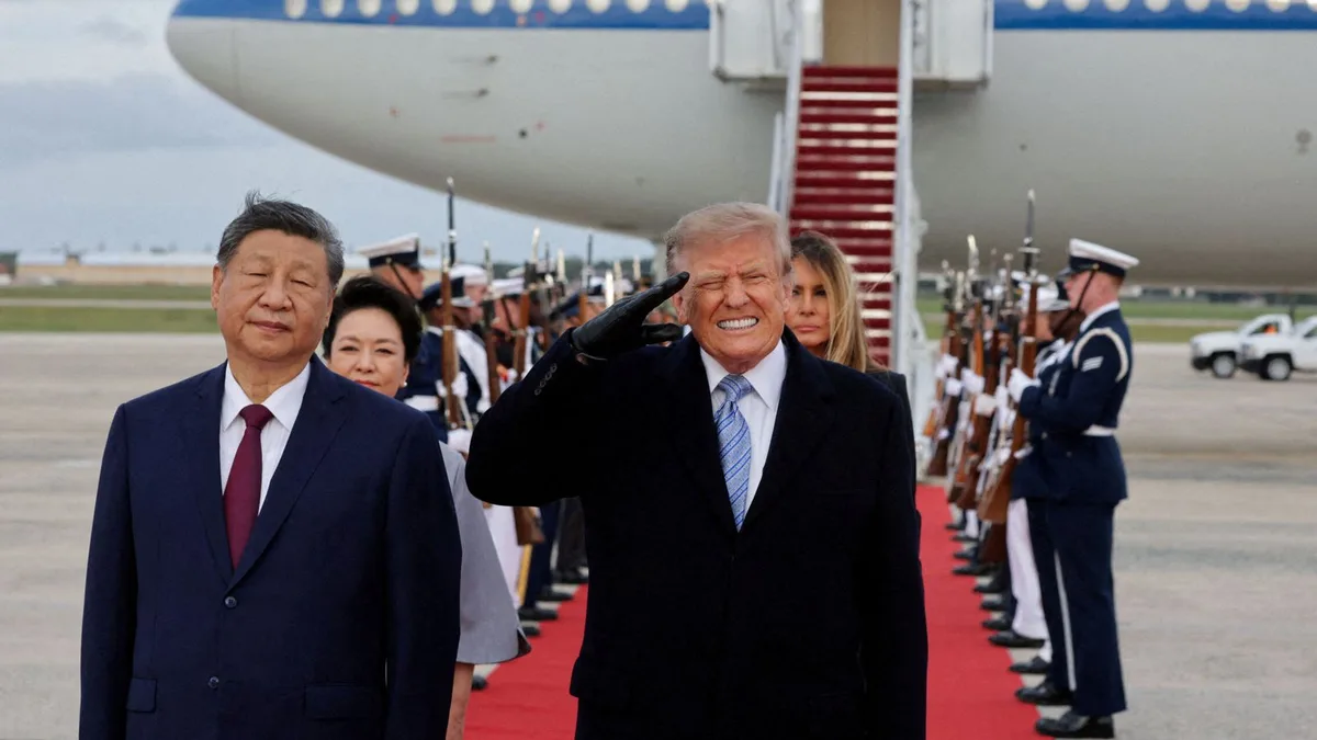 Trump sugiere que ni EEUU ni China frenarán el desarrollo de la IA