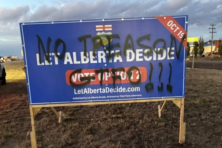 7 Alberta referendum signs vandalized in Fort McMurray