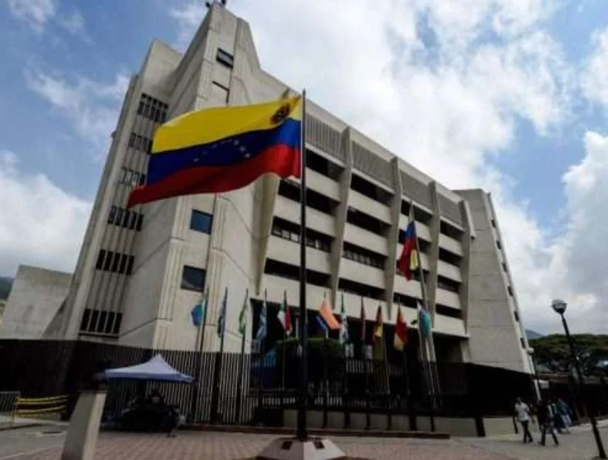 Llaman a decanos, abogados y juristas a incorporarse en la renovación del sistema judicial