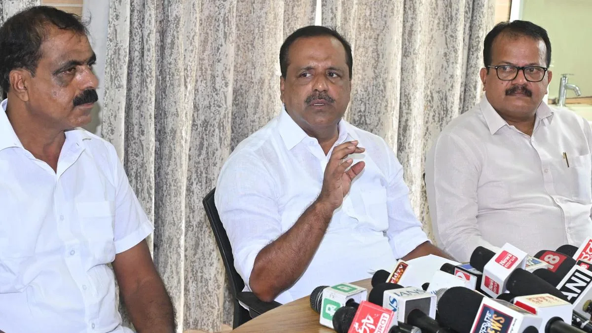 KRIDL does not float tenders, but is preferred by elected representatives: Karnataka Minister U.T. Khader