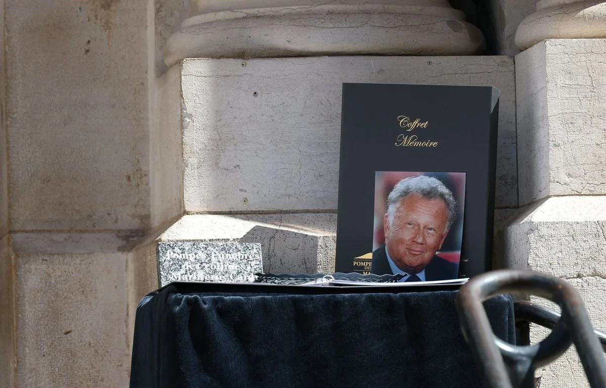 EN IMAGES : Ces personnalités qui ont rendu un dernier hommage à Philippe Bouvard