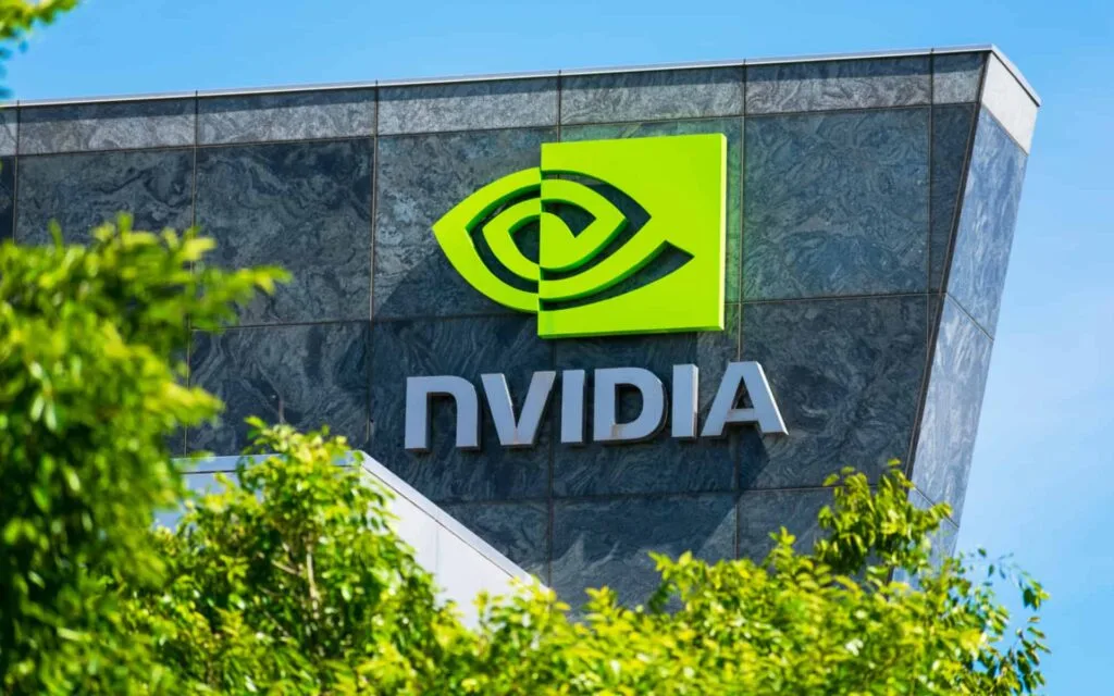 Nvidia ganha mais 360 mil milhões em capitalização com resultados que superaram expetativas