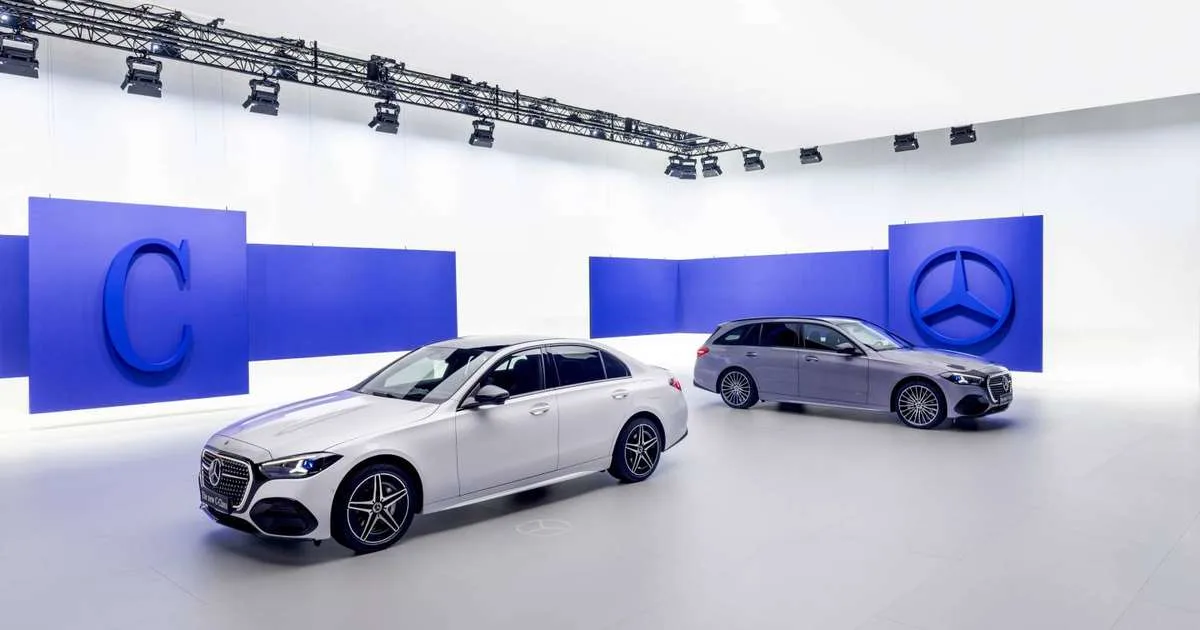 Mercedes Classe C ganha facelift e recebe salto tecnológico
