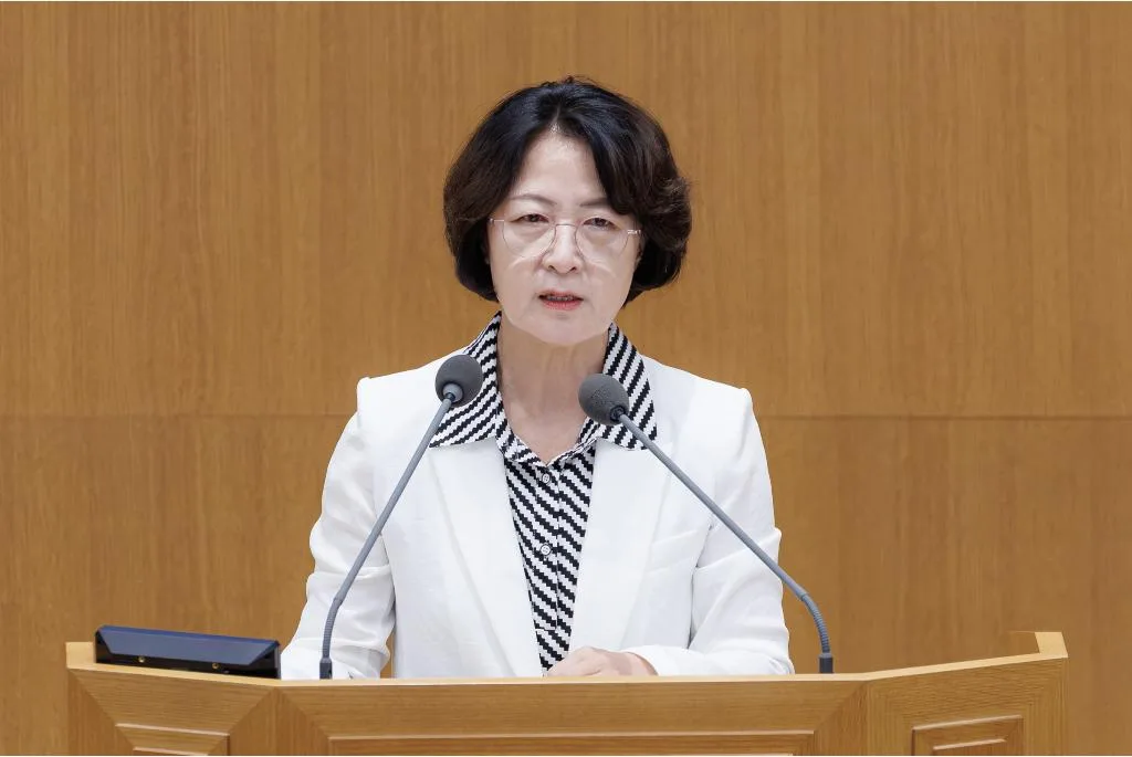 추미애 “경기도 재정위기 이재명 대통령 책임 없어···채무 700억원 줄였다”