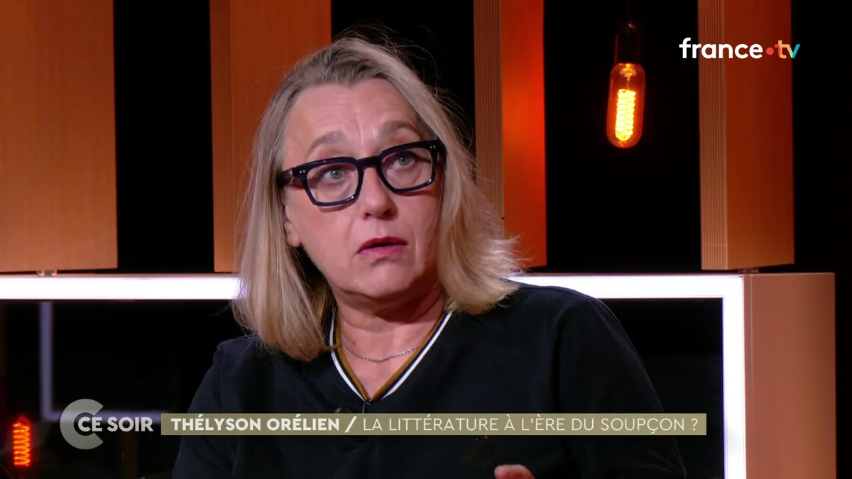 Virginie Despentes n’écrit plus que dans un cahier pour éviter l’IA : « On en est là »