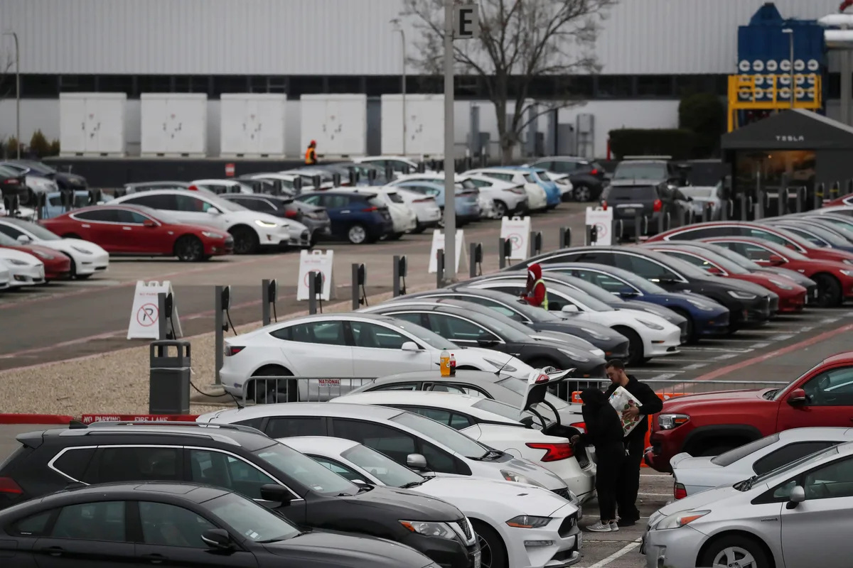 Canadian market share of U.S.-made vehicles tumbles 20% in first half of 2026