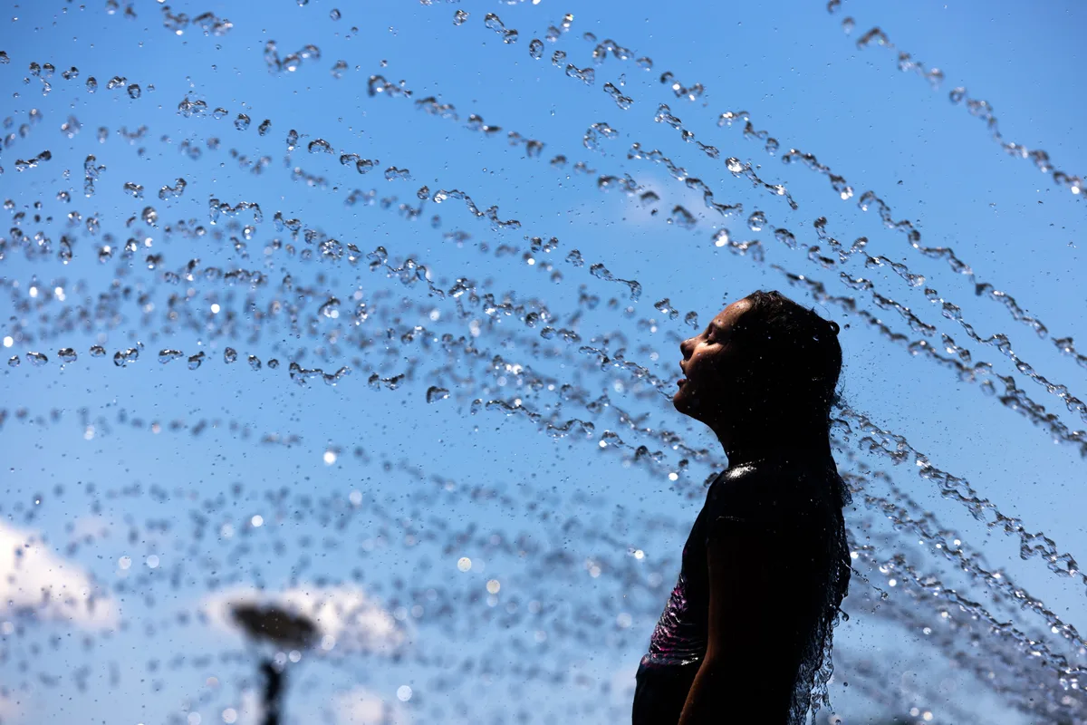 Temperaturas sobem até aos 43ºC e há poeiras em suspensão. Saiba o tempo para hoje