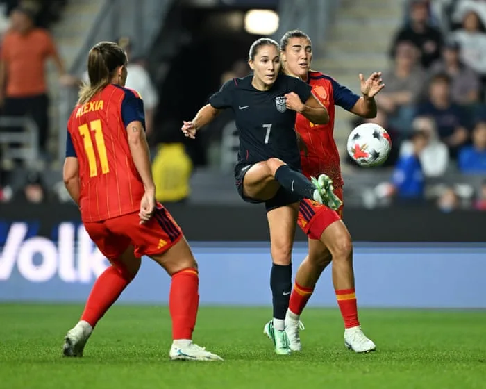 USWNT returnees earn 2-2 draw against Spain, an early World Cup wake-up call