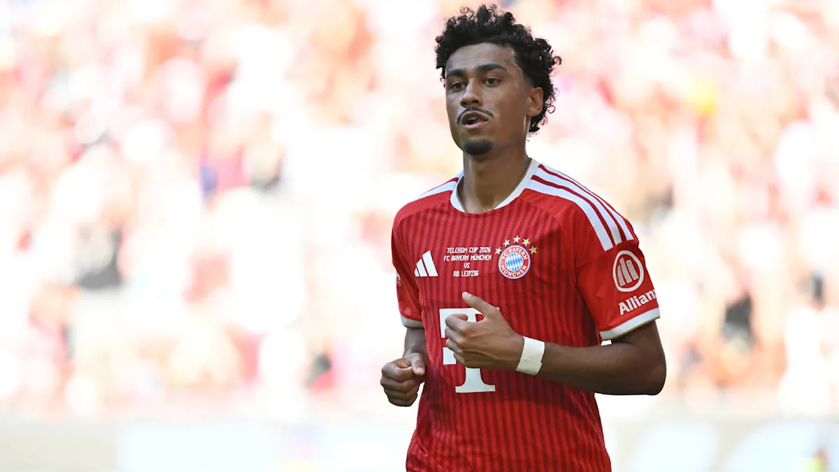 1. Heimspiel, 1. Tor - Mega-Lob für Brown vom Bayern-Boss